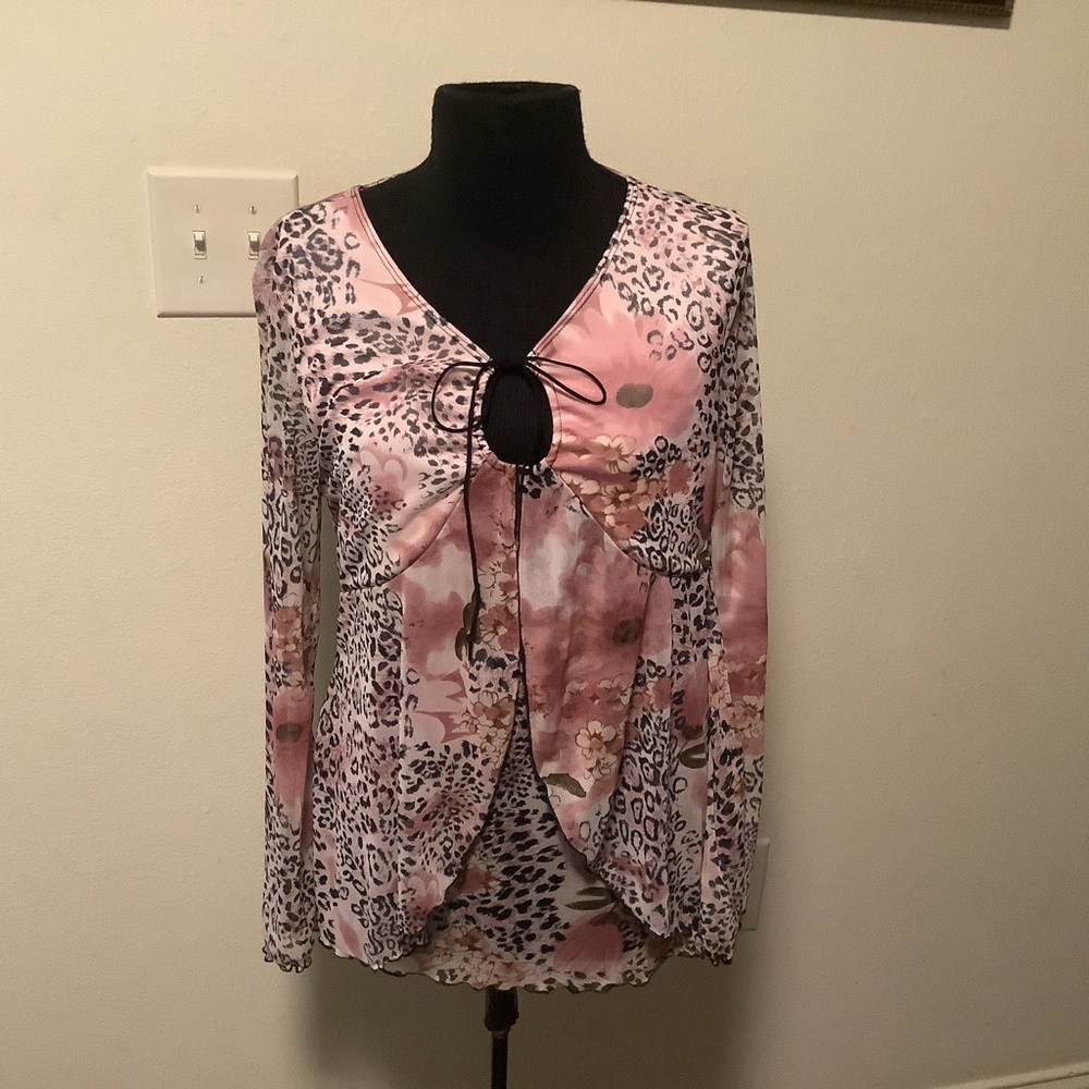Suzie in the city women's pink floral animal print flare sleeves layered top